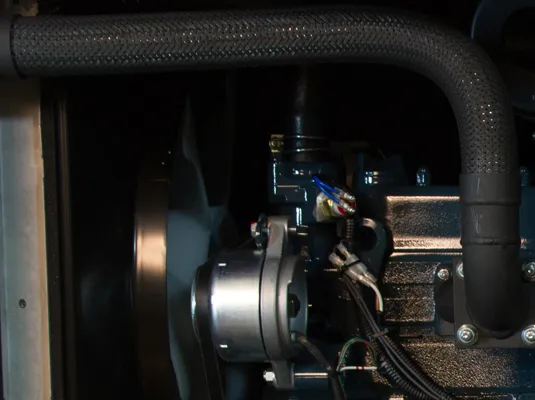 Дизельный генератор Toyo TKV-27TBS с АВР